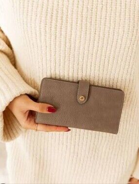 Go Anywhere Wallet